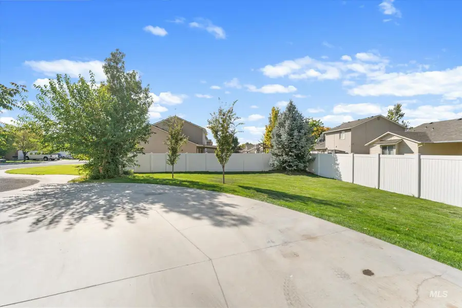 10536 Gossamer Ct, Nampa, ID 83687 - #3