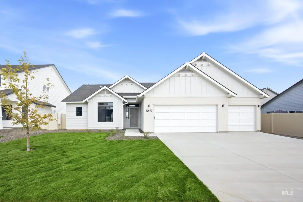 5340 E Phelps Lake Dr, Nampa, ID 83687 - #1
