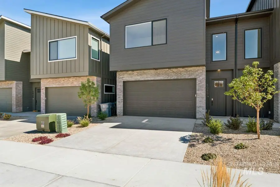 5050 S Brian Ave, Boise, ID 83716 - #2