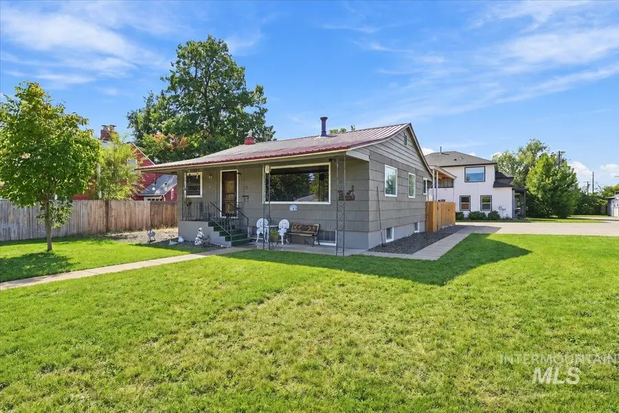 3811 W Puggy Ln, Boise, ID 83705 - #2