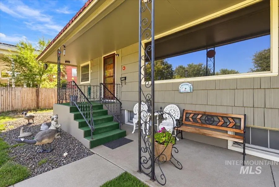 3811 W Puggy Ln, Boise, ID 83705 - #3