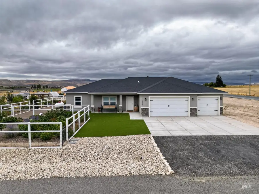 3377 E 3119 N, Kimberly, ID 83341 - #2