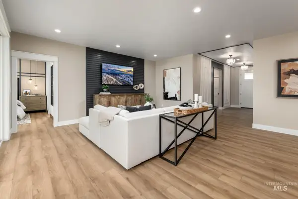 5662 W Daphne Dr, Meridian, ID 83646