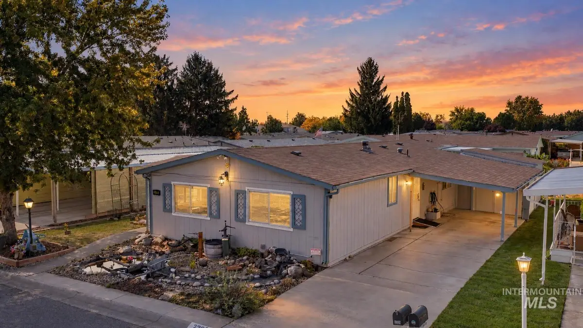 3399 N Dalton Ln, Boise, ID 83704 - #1