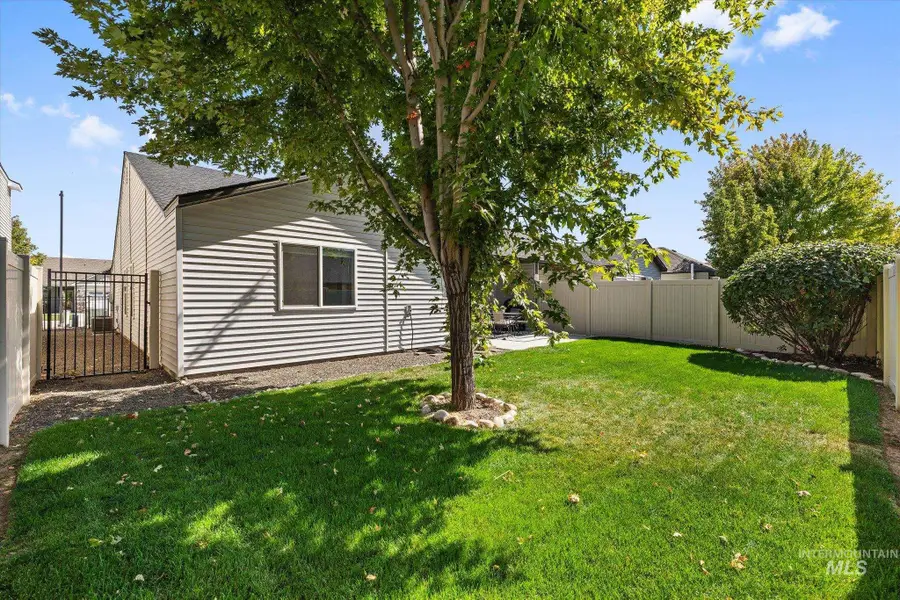 1909 N Marnita Ave, Meridian, ID 83646 - #2