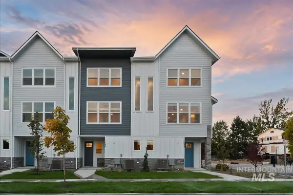 1048 W Melrose St, Boise, ID 83706