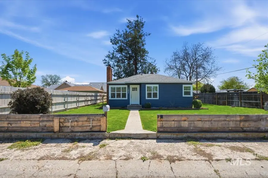 211 W. Dewey Ave., Nampa, ID 83686 - #2