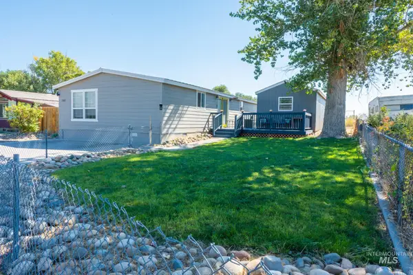 1182 SE 11th Ave, Ontario, OR 97914