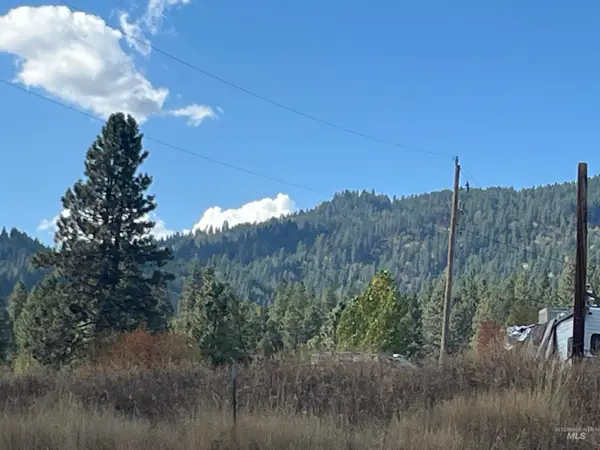 2 War Path Rd, Boise, ID 83716