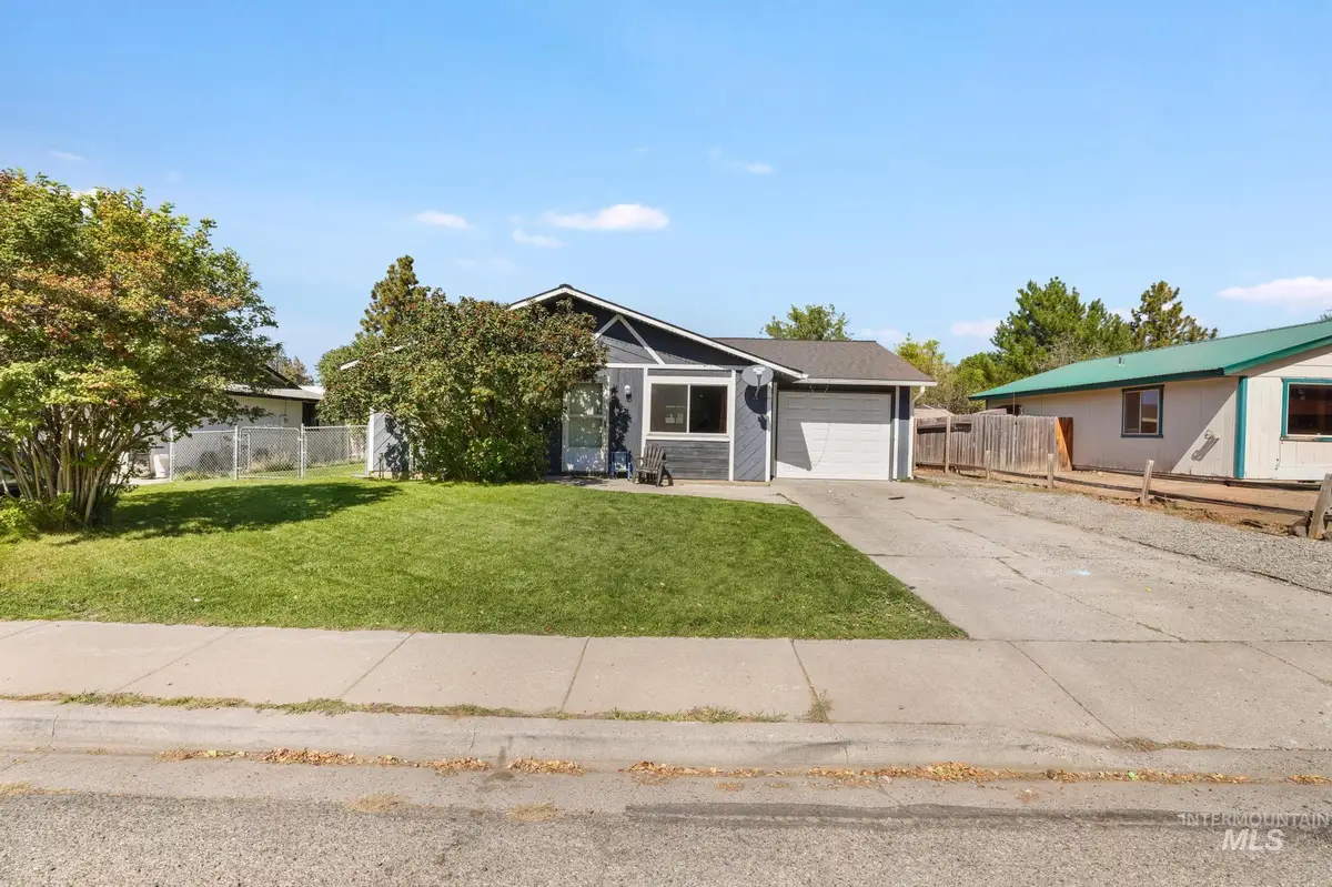 818 19th Ave E, Jerome, ID 83338 - #1