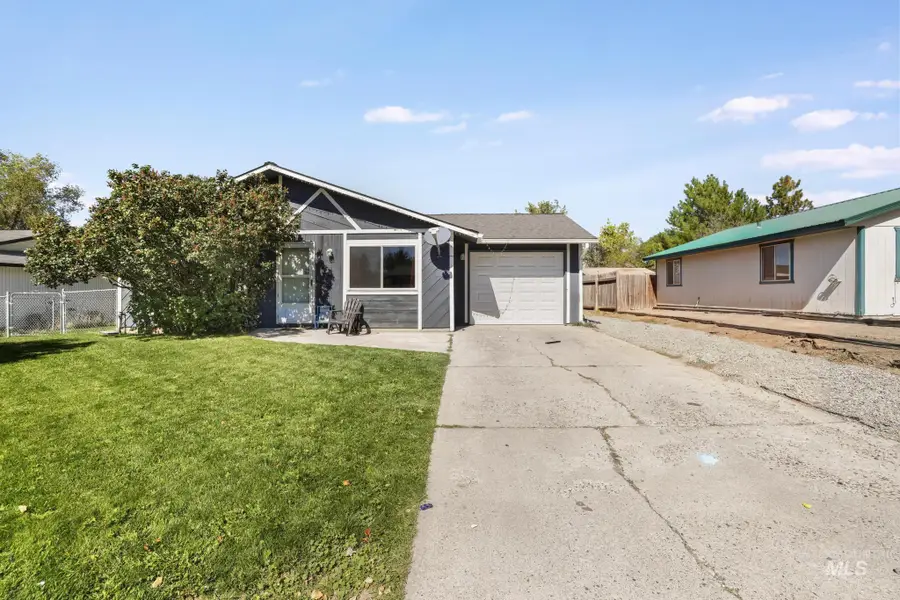 818 19th Ave E, Jerome, ID 83338 - #3