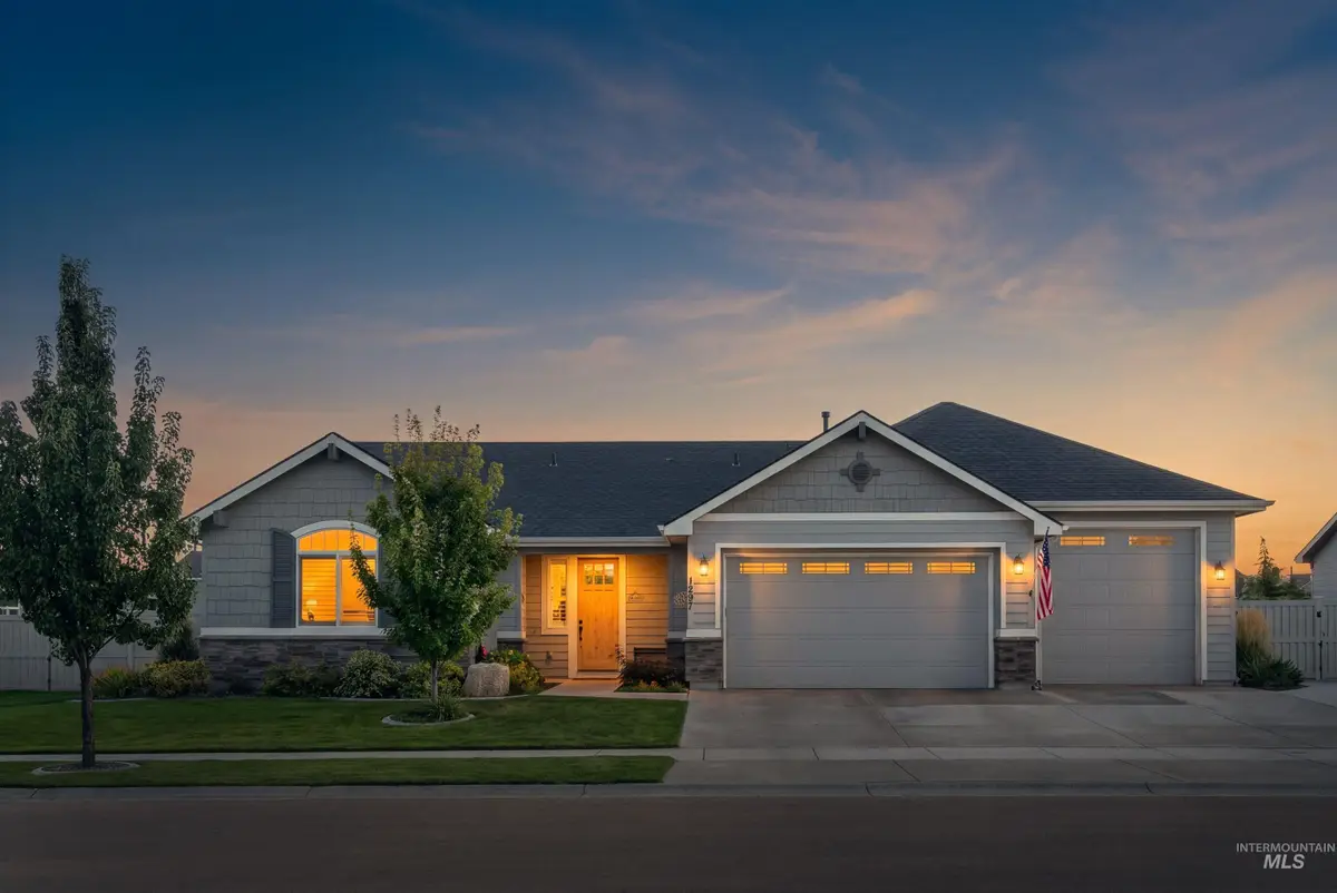 1297 W Six Shooter St, Middleton, ID 83644 - #1