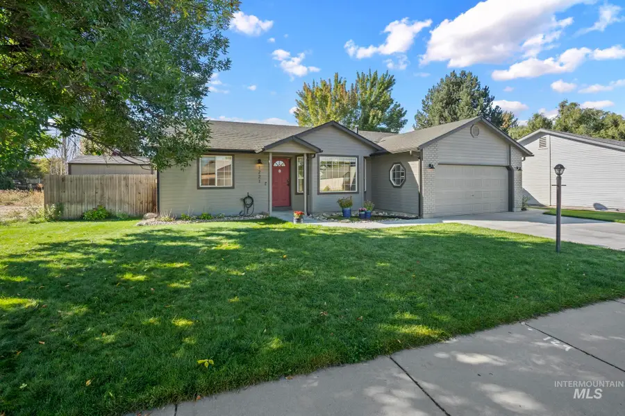 1221 W Waltman Dr, Meridian, ID 83642 - #2