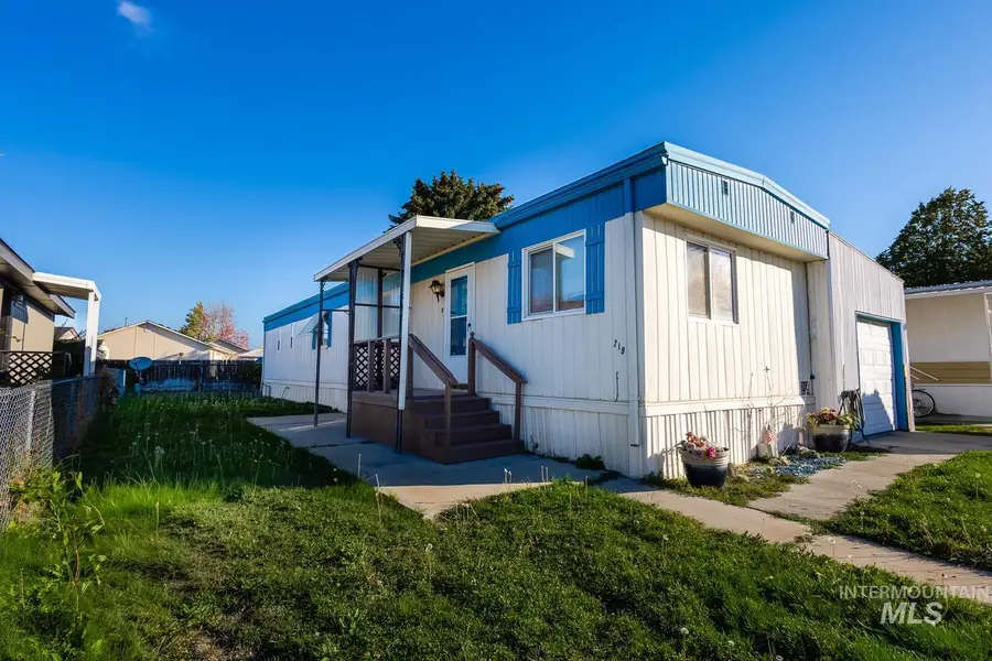 219 W W Silver City Dr, Boise, ID 83713 - #2