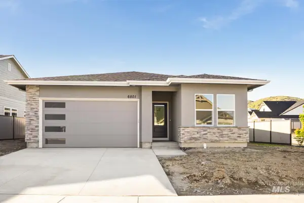 32008 N Swire Green Way #903, Eagle, ID 83629