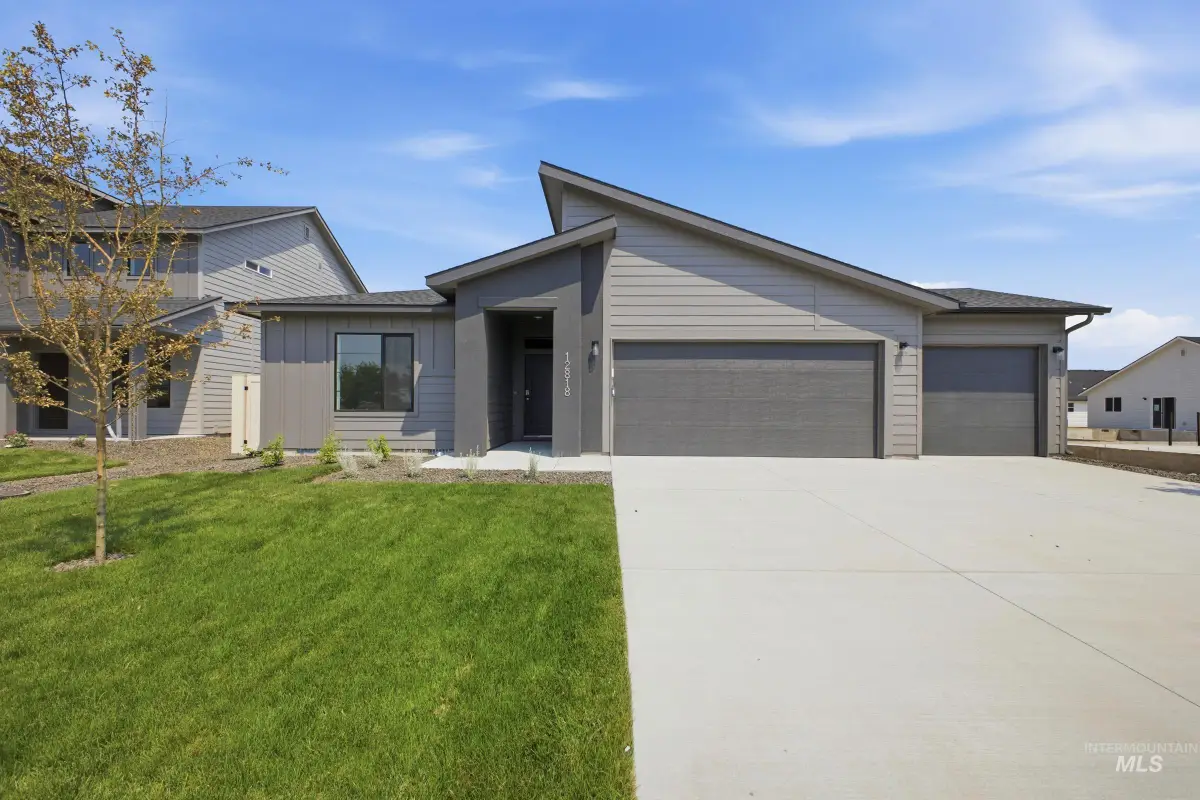17686 N Beckwourth Ave, Nampa, ID 83687 - #1