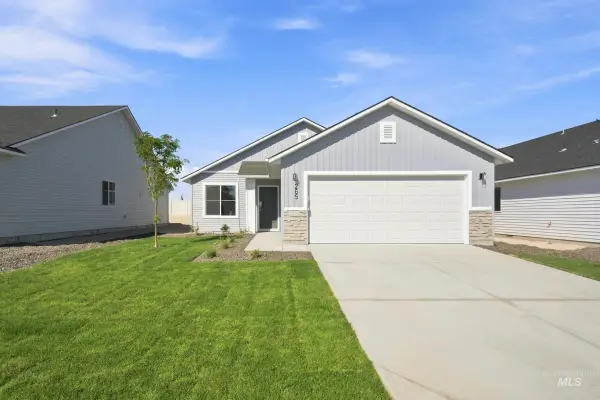 240 N Tideberry Ave, Kuna, ID 83634