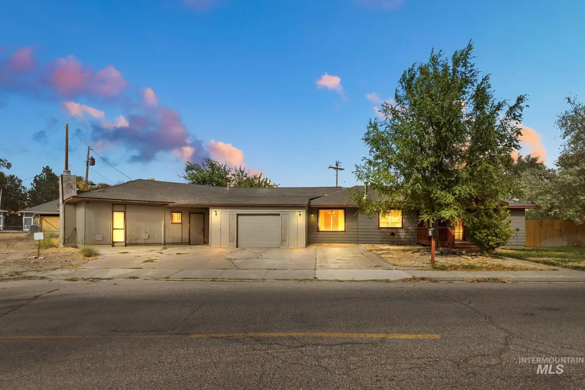 106 E 8th, Mountain Home, ID 83647 - #1