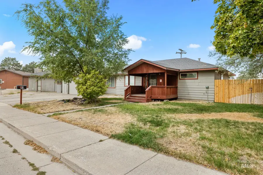 106 E 8th, Mountain Home, ID 83647 - #3
