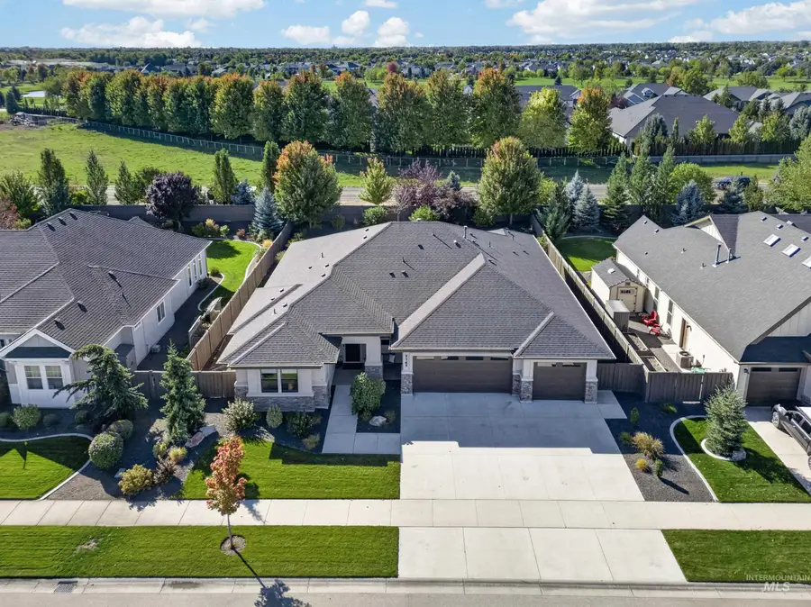 5365 W Piaffe St, Eagle, ID 83616 - #3