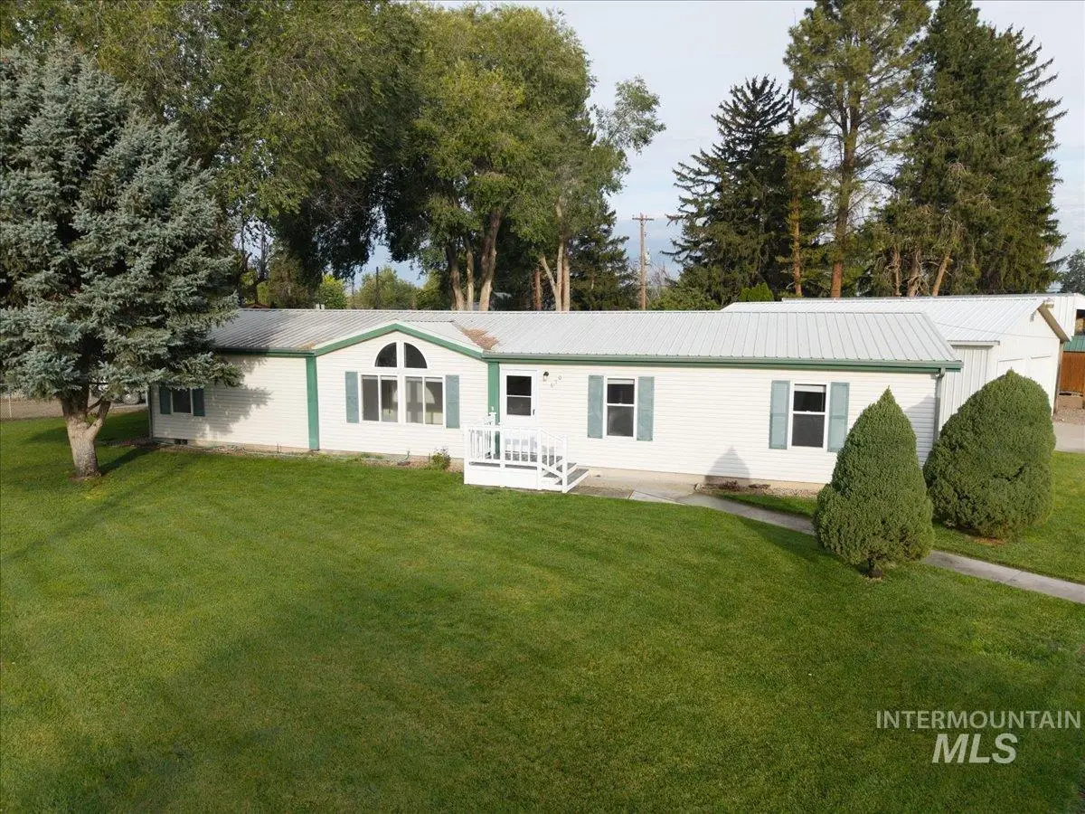 670 E Garfield, Glenns Ferry, ID 83623 - #1