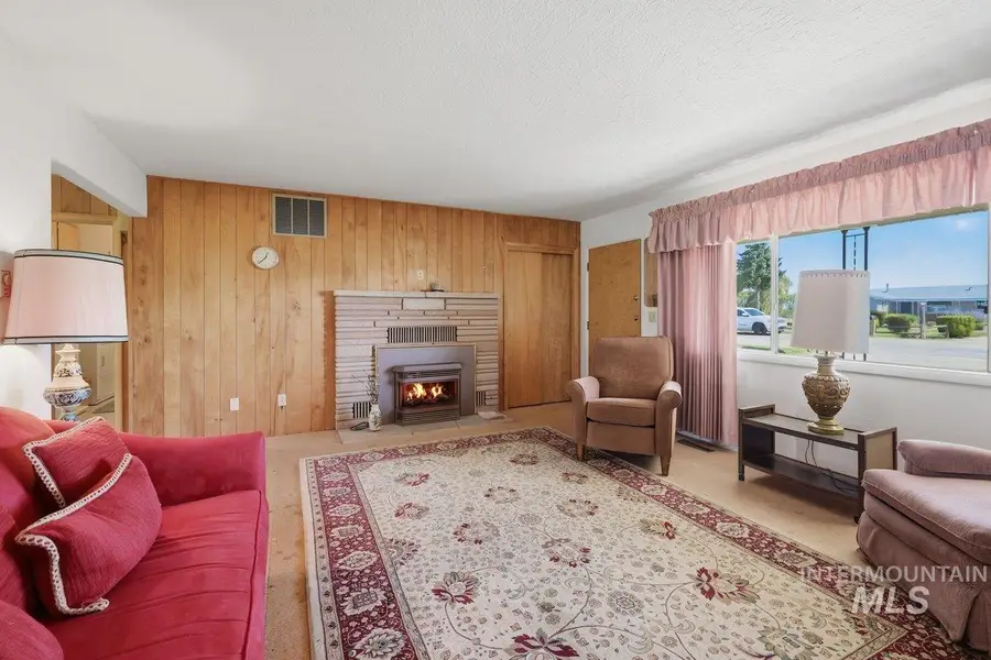 601 N Georgia Ave, Caldwell, ID 83605 - #3
