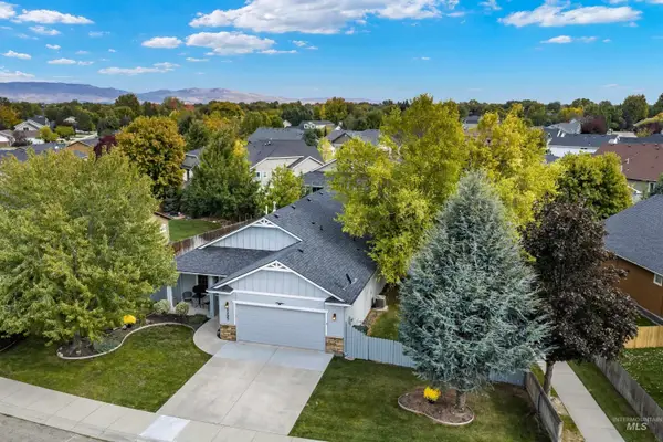 2397 W Fieldstream Dr, Meridian, ID 83646