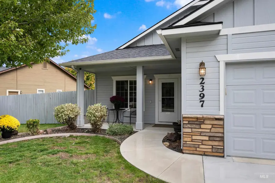 2397 W Fieldstream Dr, Meridian, ID 83646 - #3