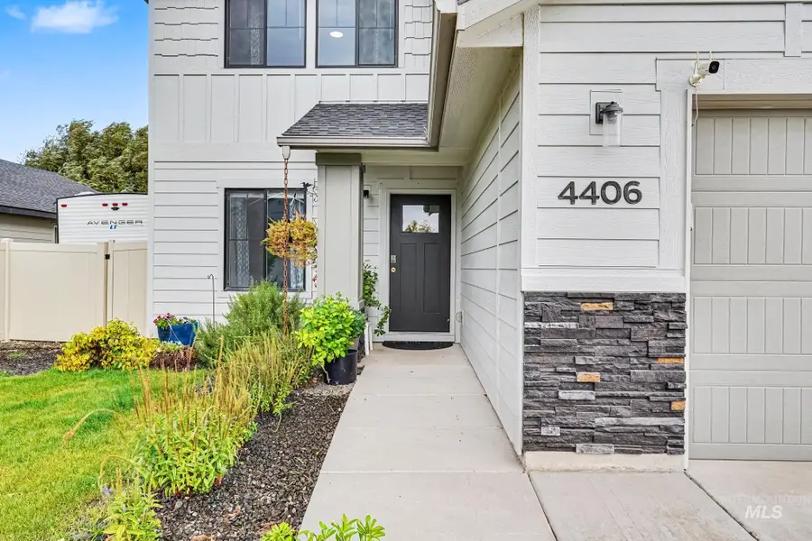 4406 S Yankees Wy, Nampa, ID 83686 - #2