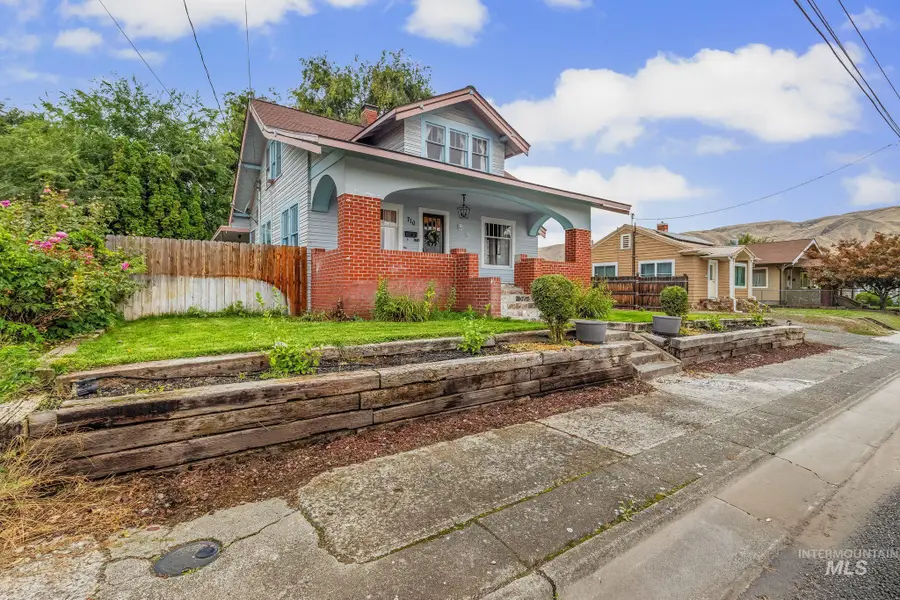 710 12th Street, Clarkston, WA 99403 - #2