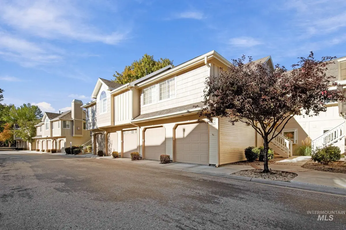5158 S Surprise Way #203, Boise, ID 83716 - #1