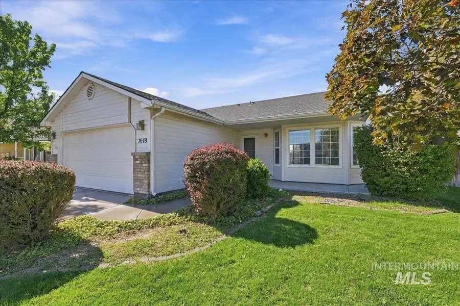 7649 Arlington Dr, Nampa, ID 83687 - #2