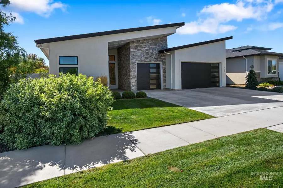 923 E Rio Chico Dr, Kuna, ID 83634 - #3