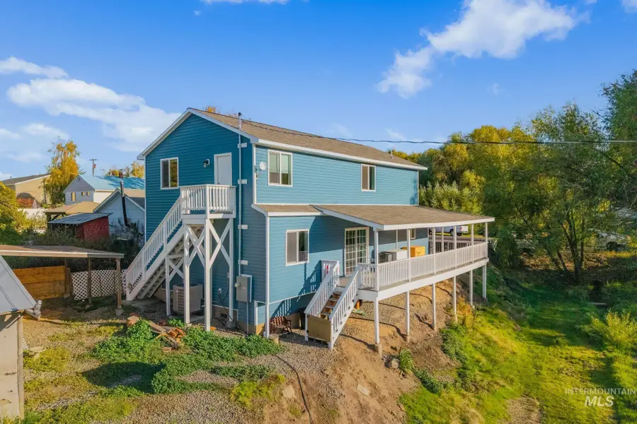 905 Fountain Street, Colton, WA 99113 - #2