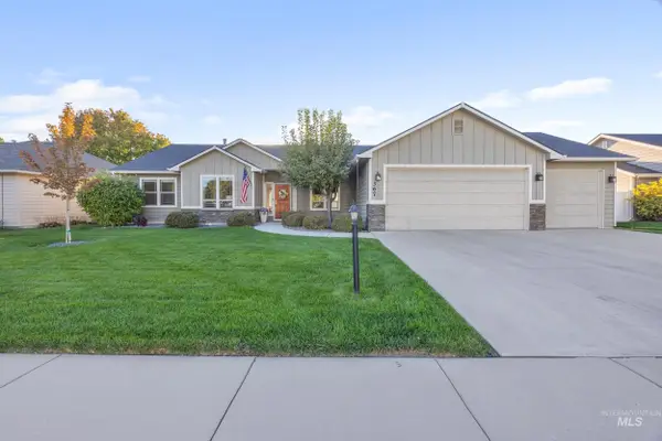 367 N Magnolia Pl, Middleton, ID 83644