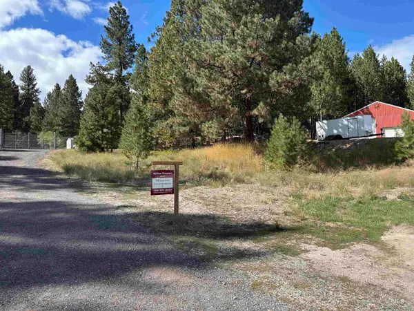 107 N Cabarton Rd Lots #10,9,8,7, Cascade, ID 83611