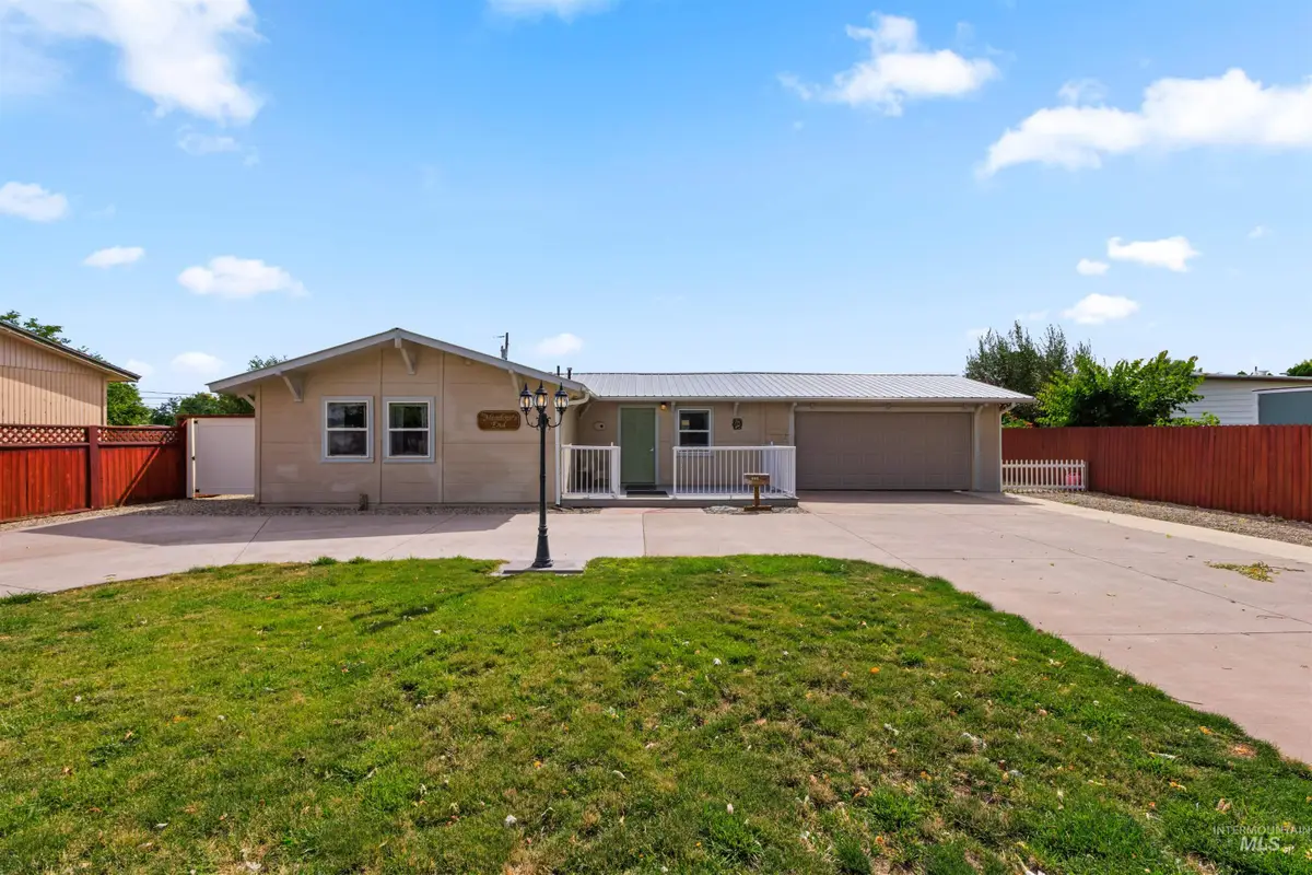 688 Meadow Dr, Emmett, ID 83617 - #1