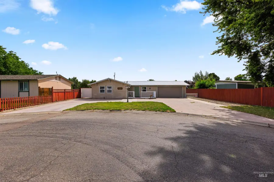 688 Meadow Dr, Emmett, ID 83617 - #2