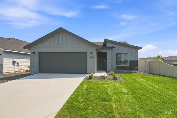 9092 W Violet St, Nampa, ID 83687