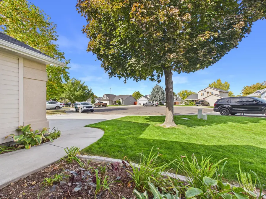 4211 E Jasmine, Nampa, ID 83687 - #3
