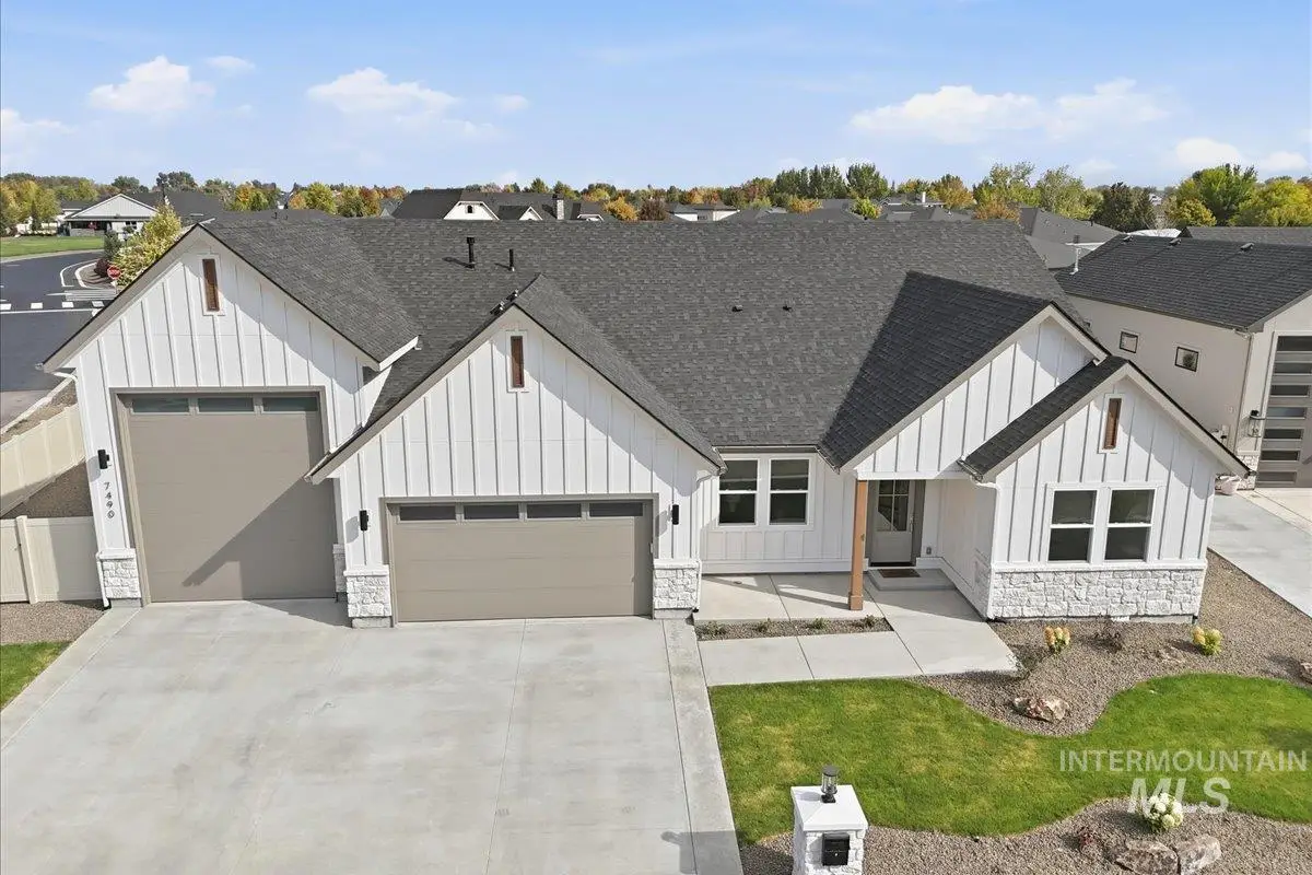7490 E Midberry Ct, Nampa, ID 83687 - #1