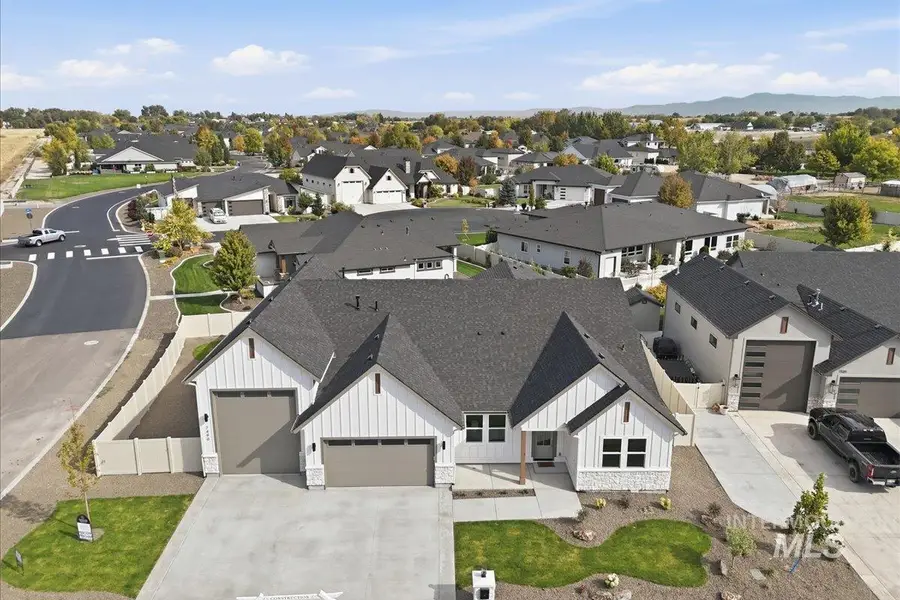 7490 E Midberry Ct, Nampa, ID 83687 - #2
