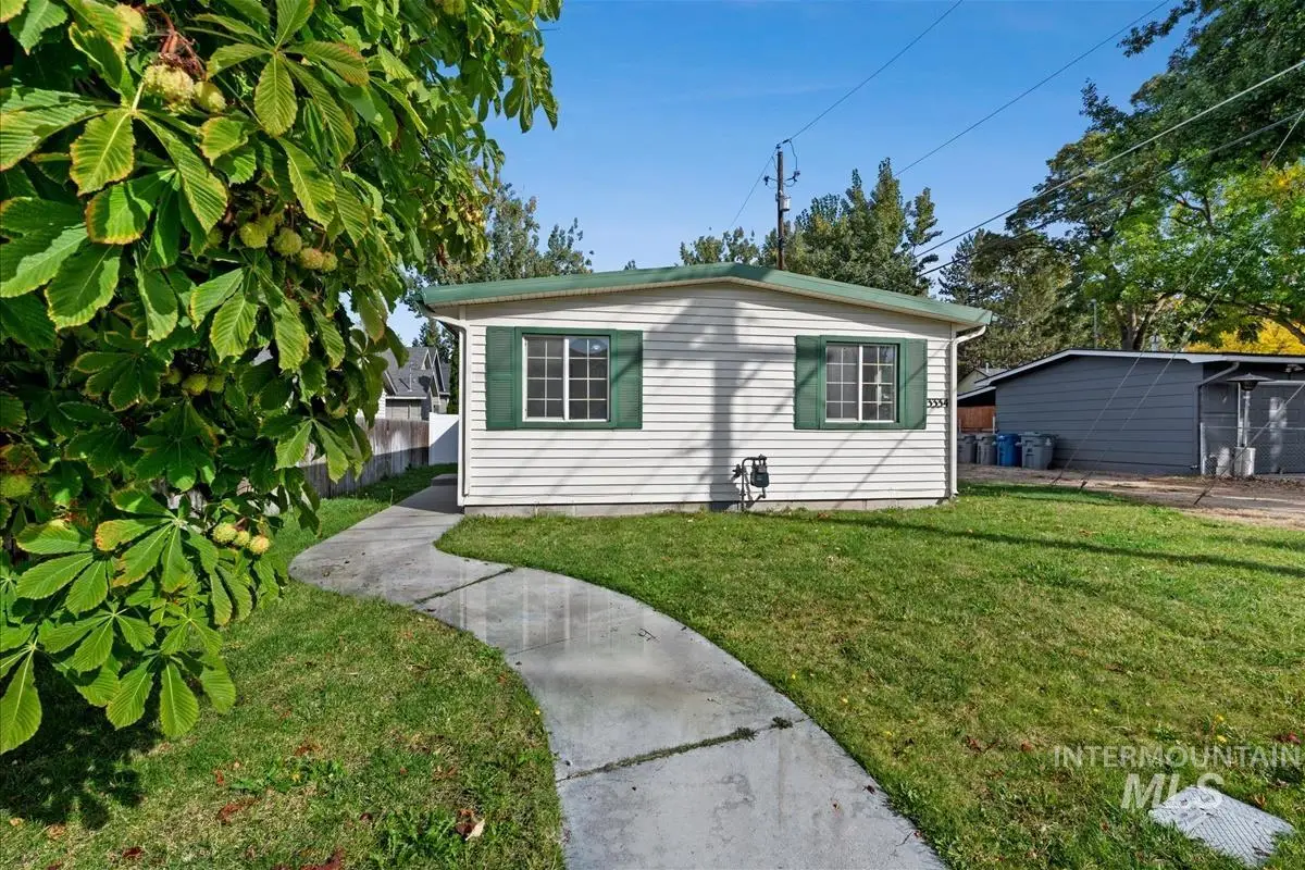 3334 W Good St, Boise, ID 83703 - #1
