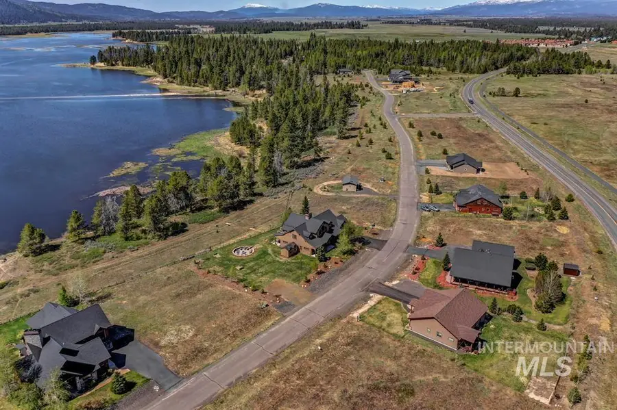 13145 Hawks Bay Rd, Donnelly, ID 83615 - #2