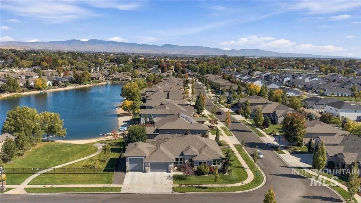 1360 N Bowknot Lake Way, Star, ID 83669 - #1