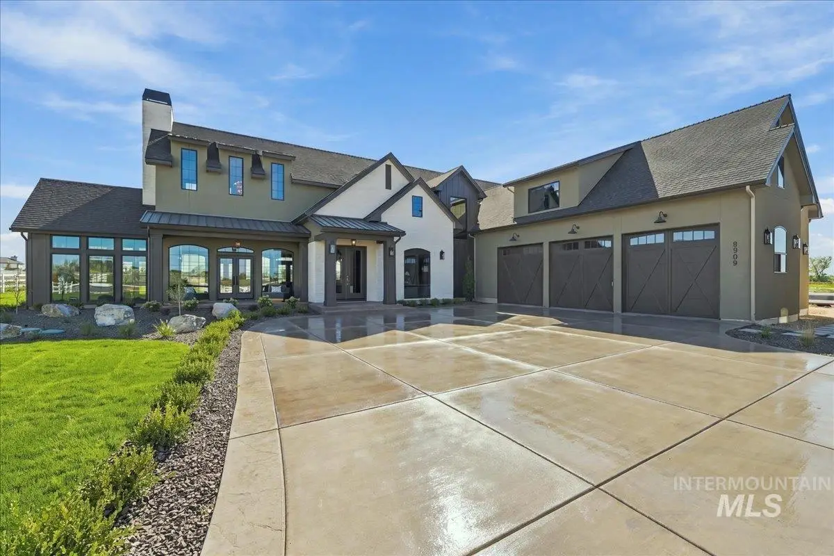 5909 E Greenhill Street, Nampa, ID 83687 - #1