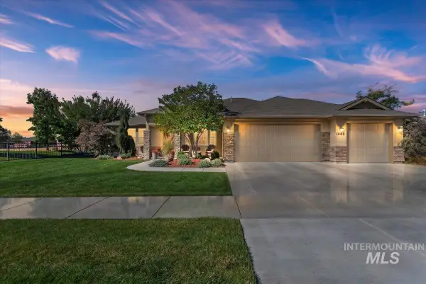 1441 N Bowknot Lake Way, Star, ID 83669