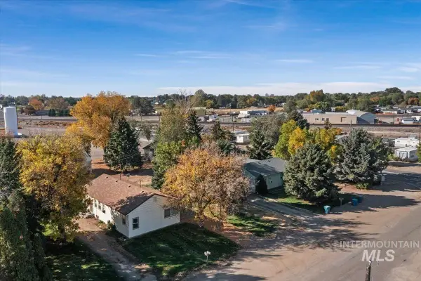 910 & 1015 E 9th S Street, Mountain Home, ID 83647