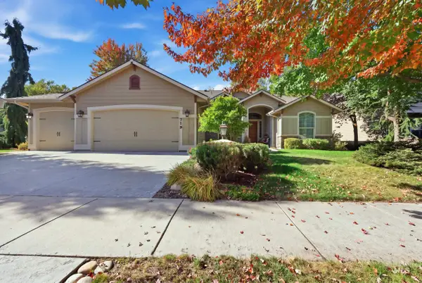 719 E Eaglewoods Lane, Eagle, ID 83616