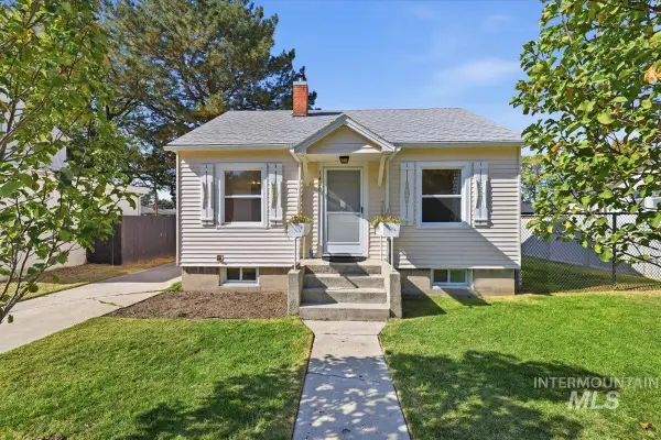 1420 Arlington Ave, Caldwell, ID 83605